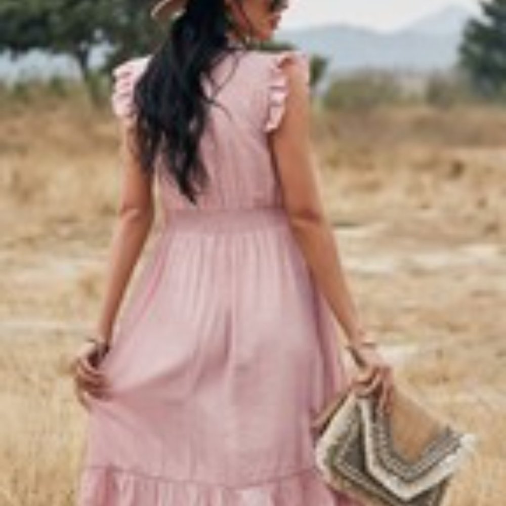 Soft Pink, Sleeveless, V-Neckline Knee Length Dress - Picture 2 of 5